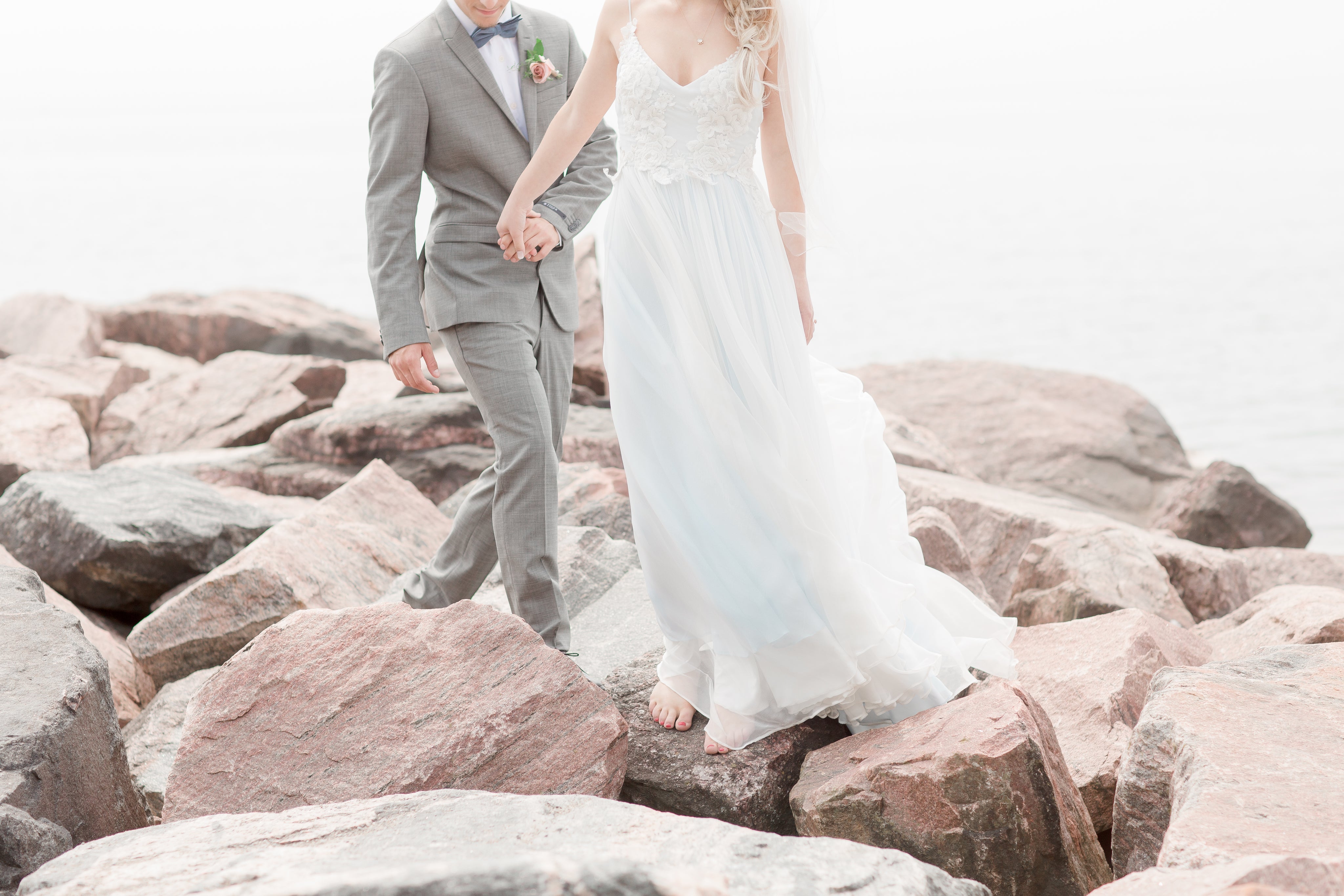 files/husband-and-wife-on-the-rocks.jpg